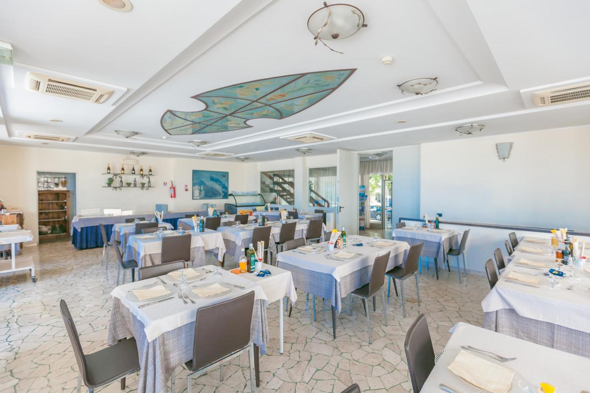 ריצ'יונה Hotel Patrizia מראה חיצוני תמונה