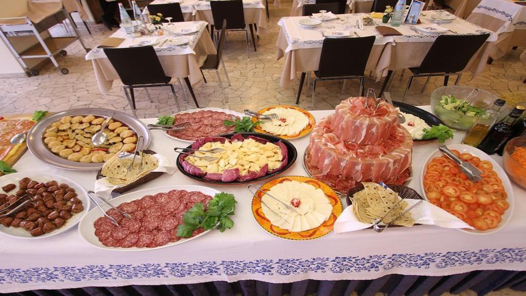 ריצ'יונה Hotel Patrizia מראה חיצוני תמונה